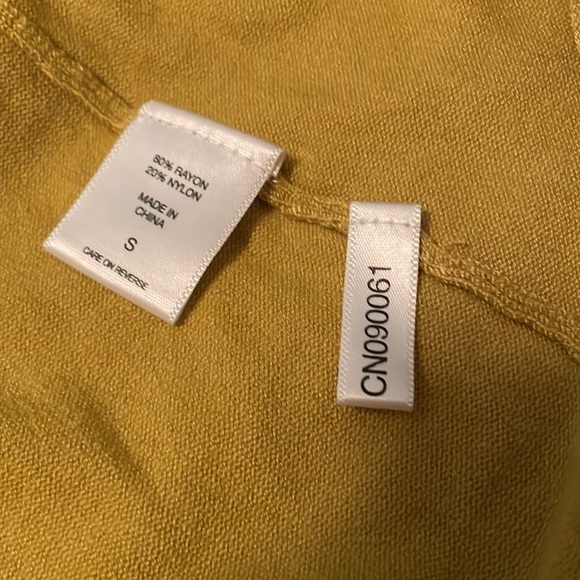 7th Avenue Mustard Yellow Tunic Bell Sleeves size S - Picture 9 of 10